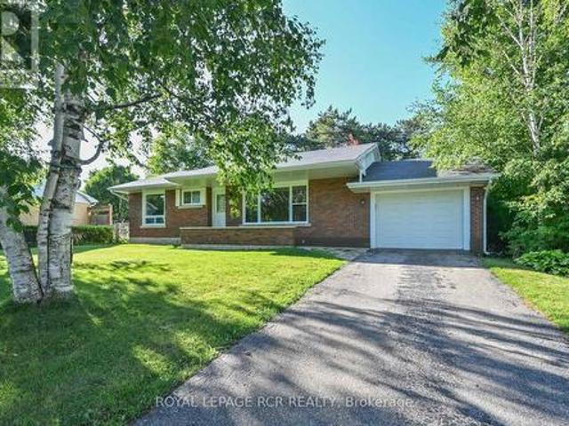 House for sale in New Tecumseth, Ontario