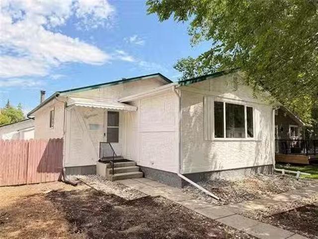 House for sale in East St. Paul, Manitoba