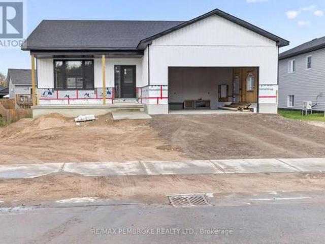 House for sale in Petawawa, Eastern Ontario