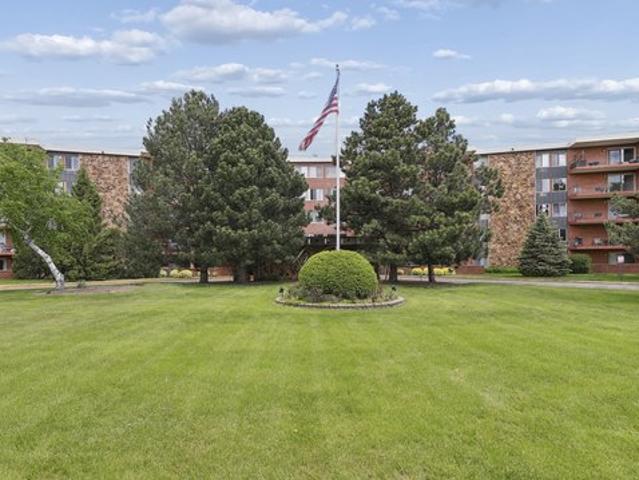 Condo for sale in Prospect Heights, Illinois