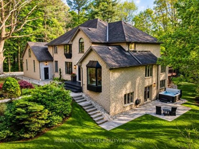 House for sale in Ancaster, Ontario