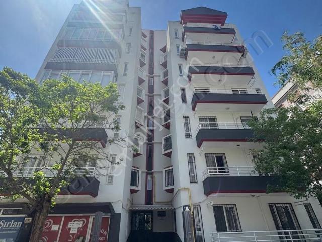 Karşiyaka, İzmir içerisinde kiralık mülk