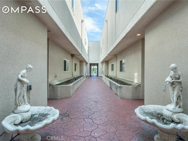 Townhouse for sale in Arcadia