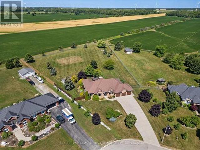 House for sale in Ontario
