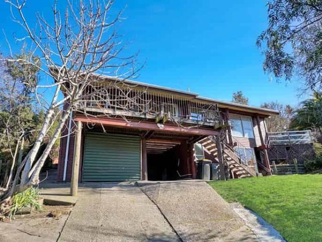 House for rent in Chaslands, Canterbury