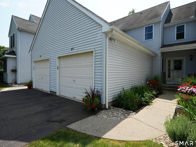 Townhouse for sale in East Windsor, Connecticut