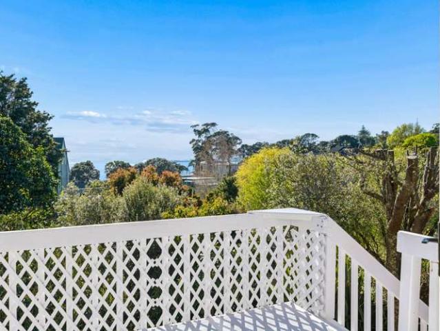 House for sale in Mellons Bay, Howick