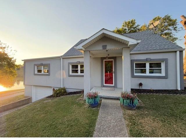 House for sale in Dry Ridge, Kentucky