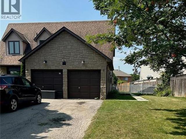 House for rent in Ancaster, Ontario