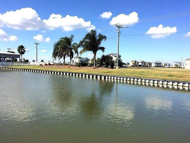 Land for sale in Hitchcock, Texas