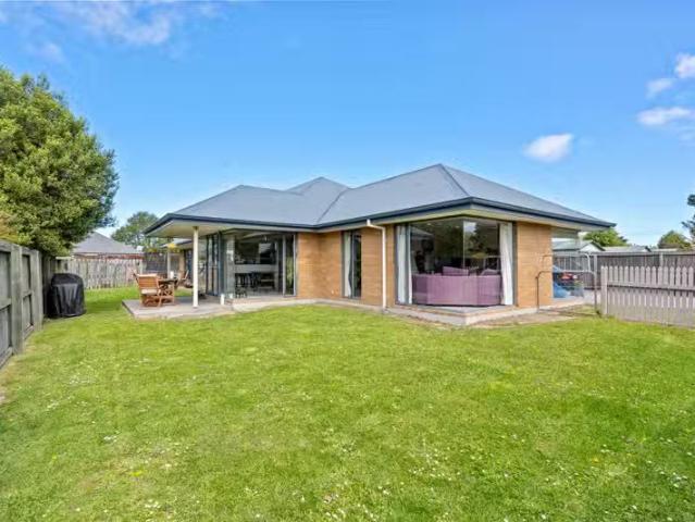 House for sale in Southbridge, Canterbury