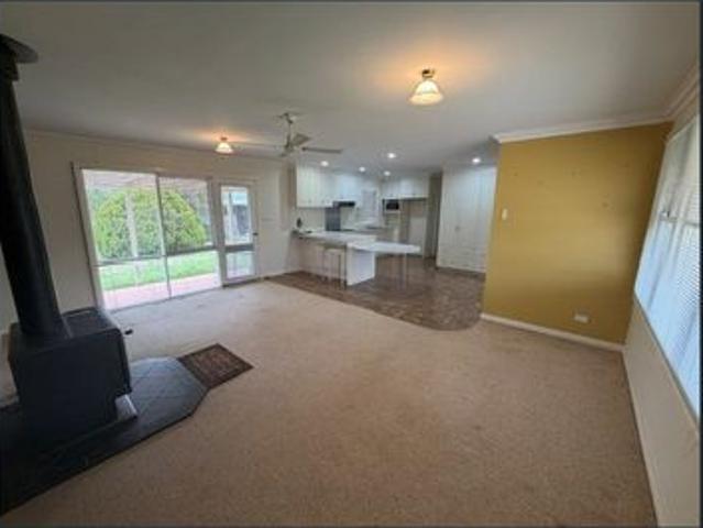 House for rent in Lockhart, Lockhart Shire Council