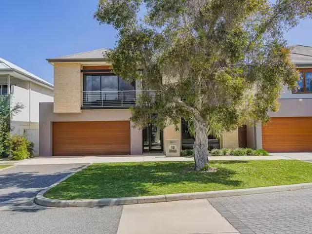 House for rent in North Coogee, Western Australia