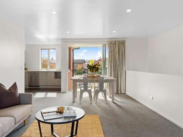 Townhouse for rent in Northwood, Fendalton-Waimari-Harewood Community