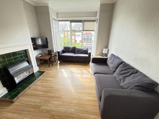 House for rent in Hyde Park, West Yorkshire