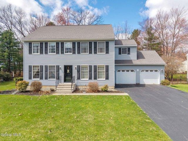 House for sale in Saratoga, New York