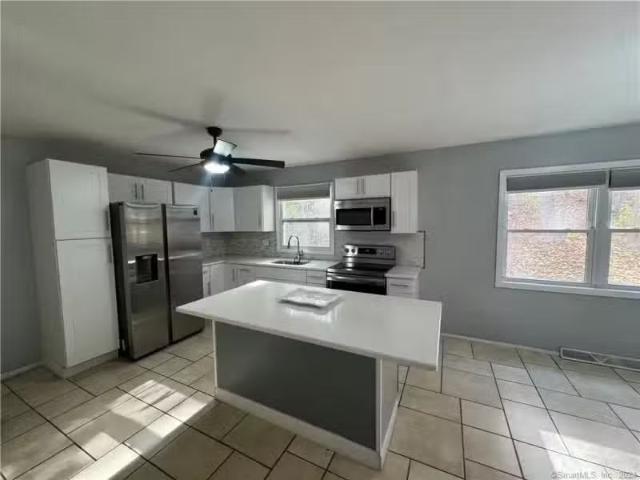 House for rent in Hamden