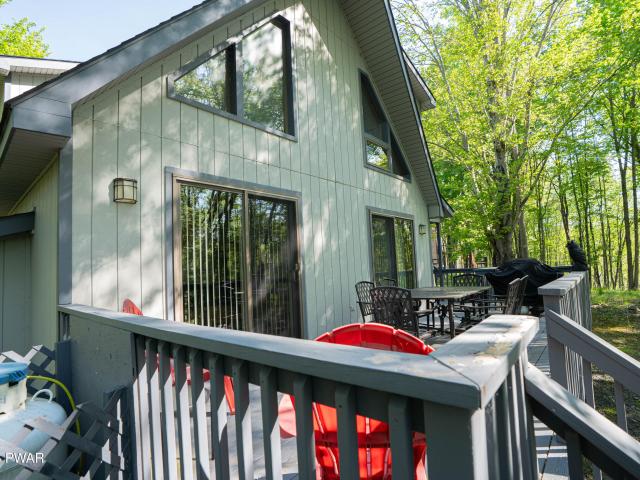 House for sale in Lake Ariel, Pennsylvania
