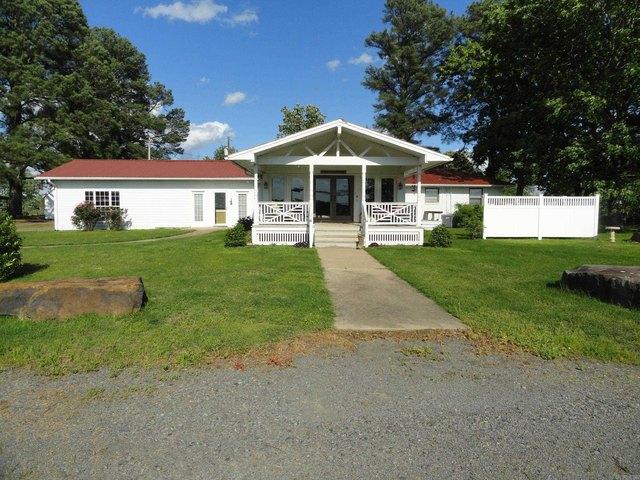 Farm for sale in Damascus, Van Buren County