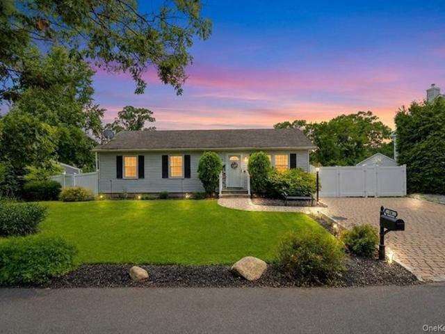 House for sale in Centereach, New York