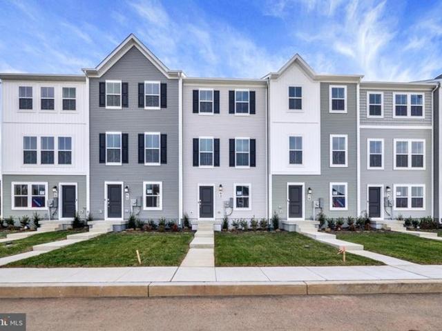 Townhouse for sale in West Virginia