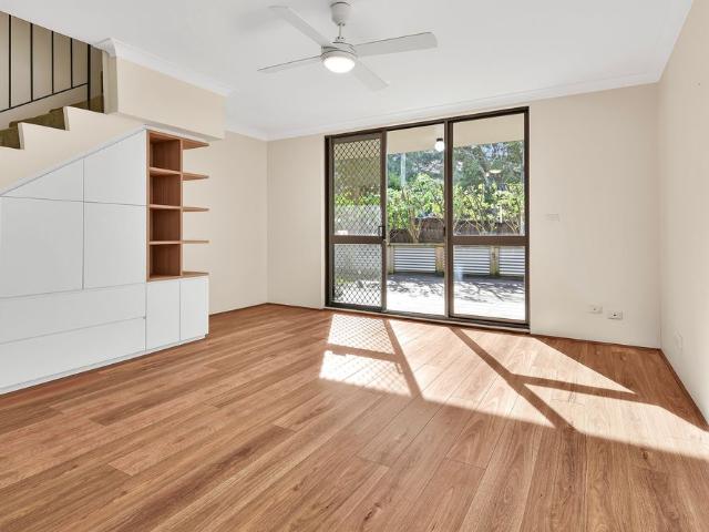 Townhouse for rent in Willoughby, New South Wales
