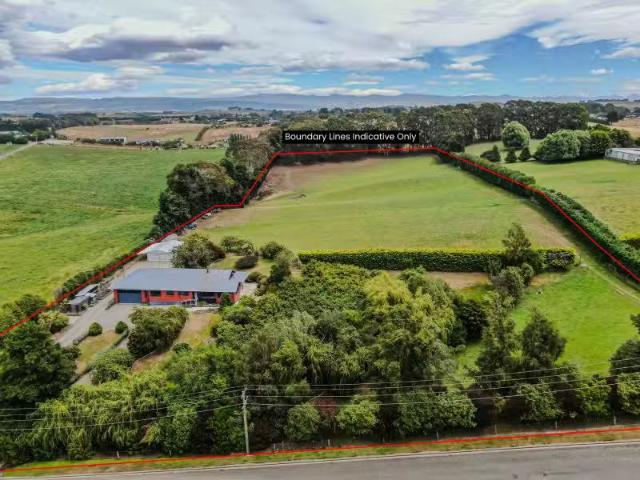 House for sale in Otakou