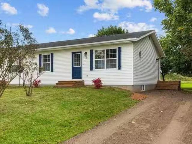 House for sale in North River, Cornwall
