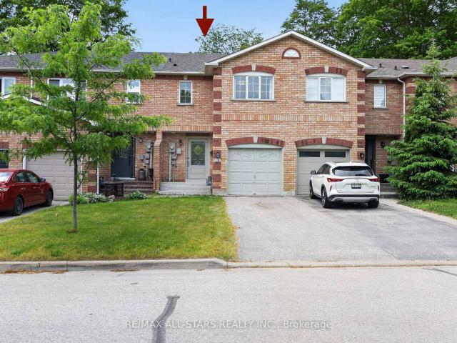 Townhouse for sale in Woburn, Ontario