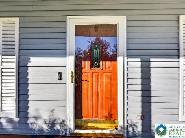 House for sale in Mount Bethel, Pennsylvania