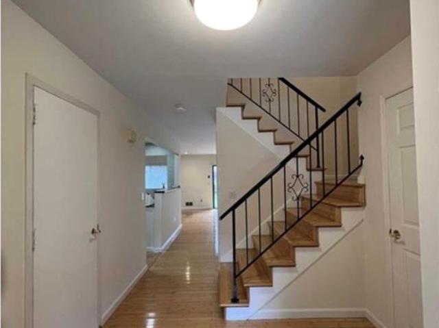 Townhouse for sale in Cresskill, New Jersey