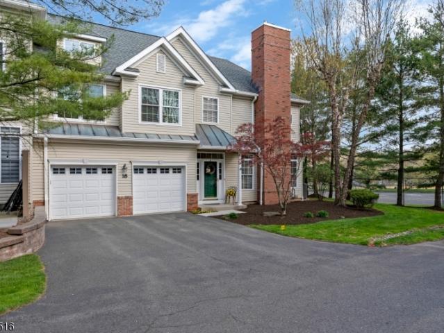 Townhouse for sale in Bridgewater, New Jersey