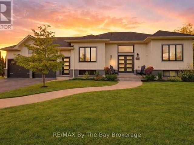 House for sale in Wasaga Beach, Ontario