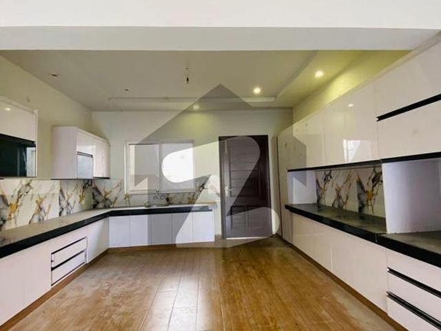 House for sale in Faisalabad, Islamabad Capital Territory