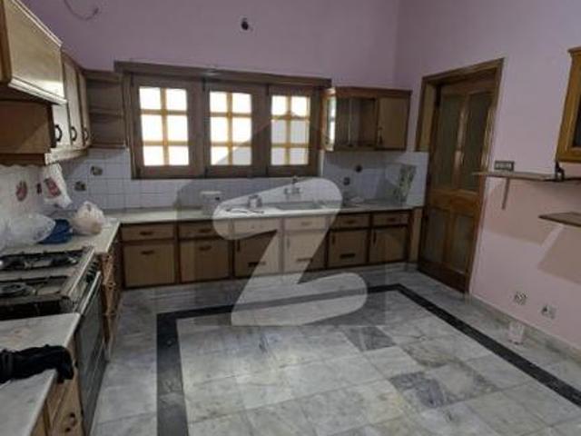House for rent in تحصیل فیصل آباد شہر, فیصل آباد ڈویژن