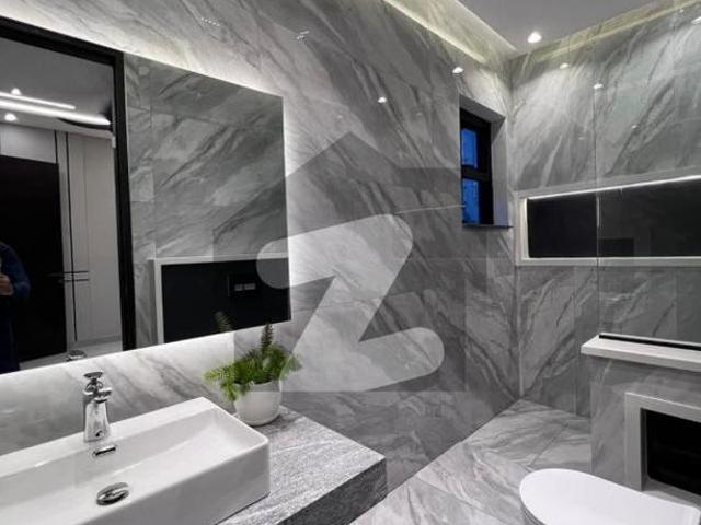 House for sale in Faisalabad, Islamabad Capital Territory