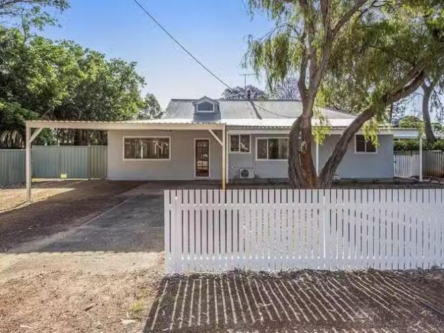 House for rent in Serpentine
