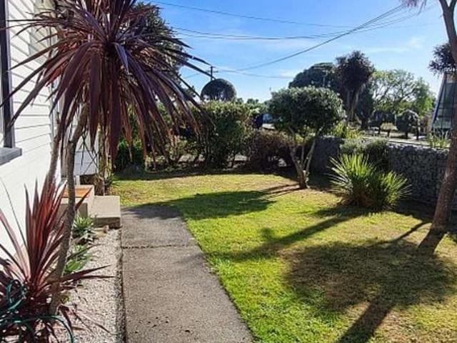 House for rent in Chaslands, Canterbury