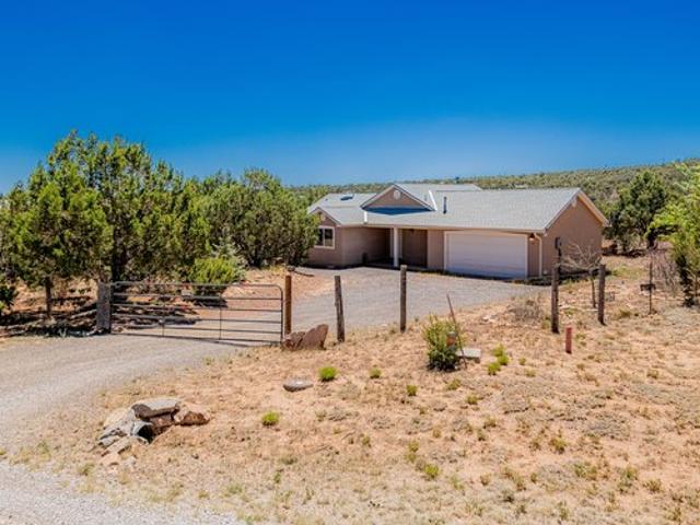 House for sale in Edgewood, New Mexico