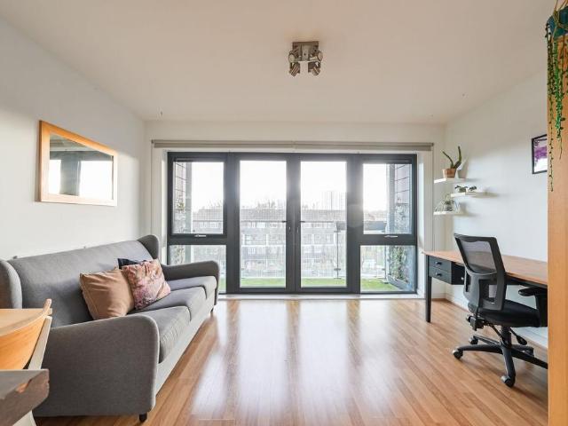 Apartment for rent in Old Ford, Bow