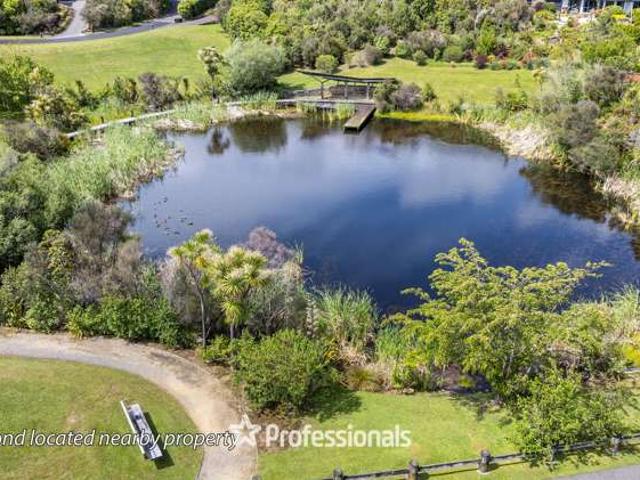 Land for sale in Pauatahanui, Wellington