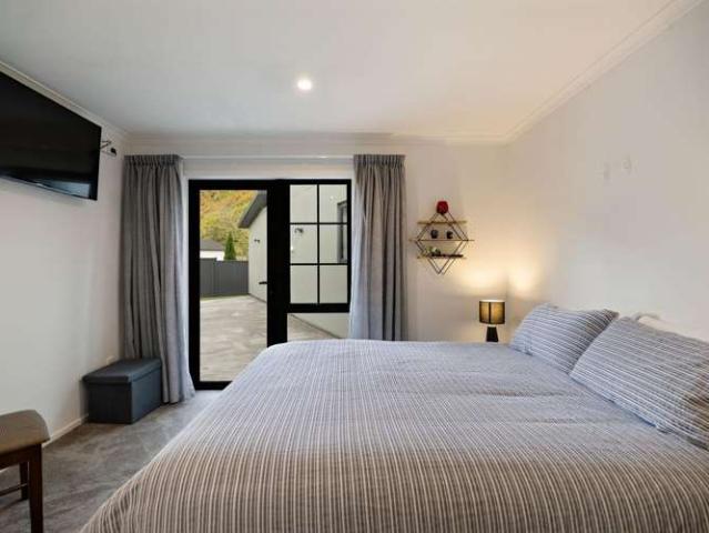 House for sale in Otakou