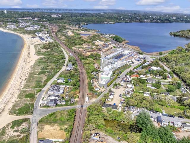 Commercial for sale in Montauk