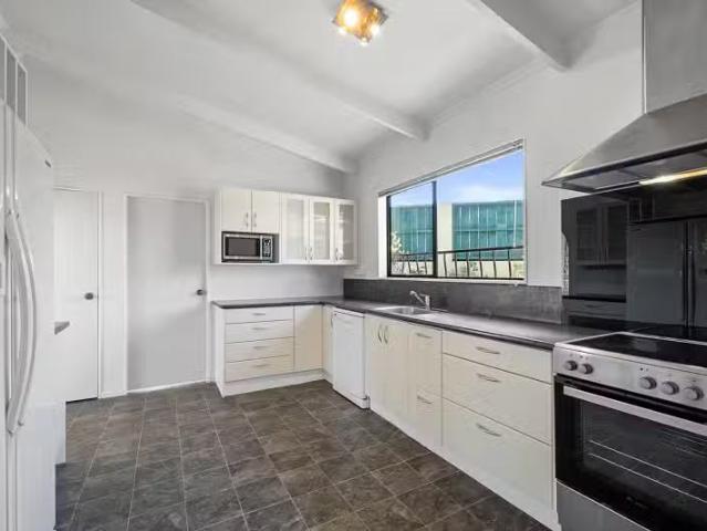 House for sale in Hillsborough, Taranaki