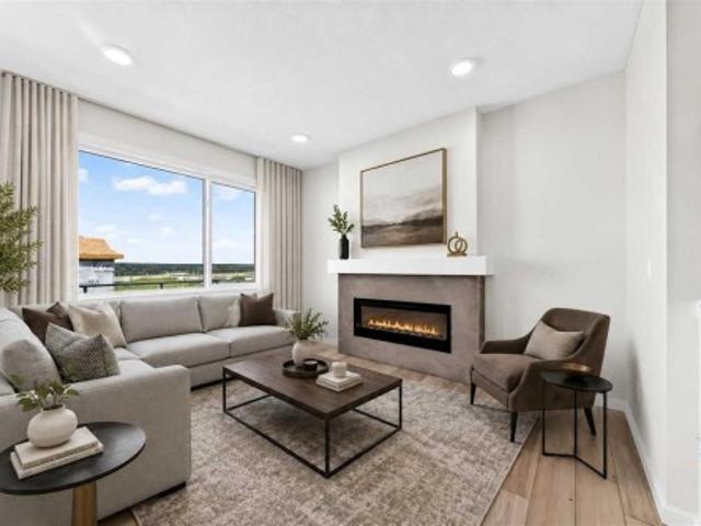 House for sale in Calgary, Northwest