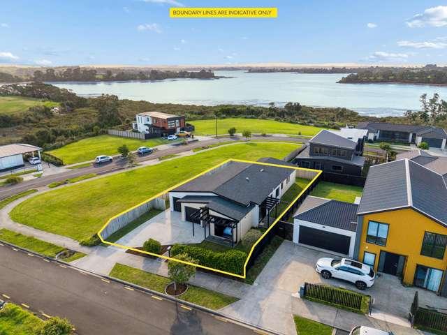 House for sale in Awhitu