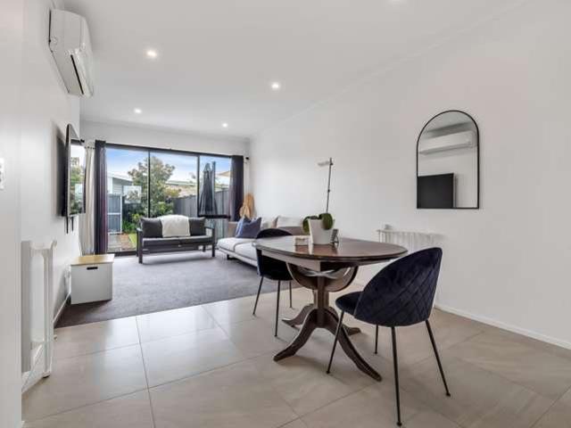 Townhouse for sale in Whangaparaoa