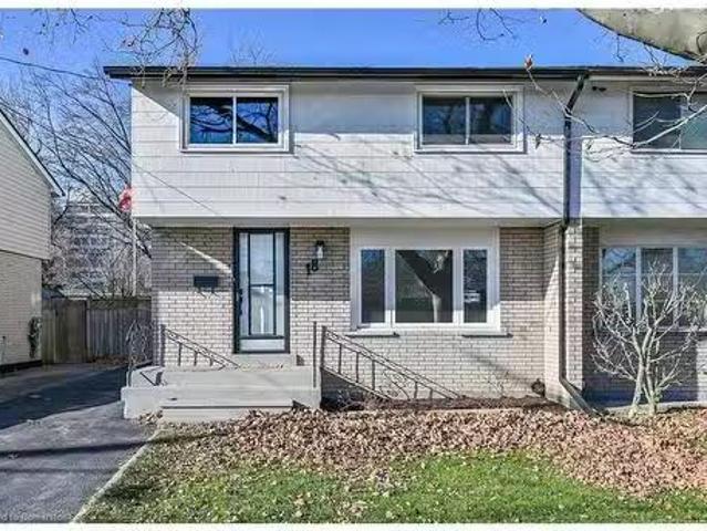 House for sale in Ancaster, Ontario
