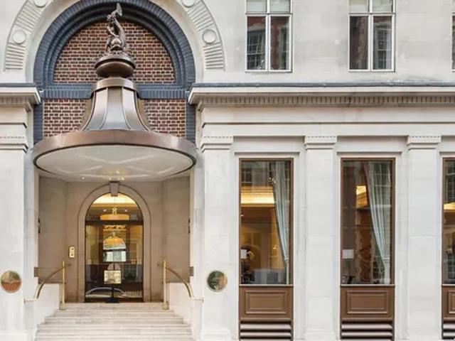 Apartment for rent in Mayfair, Greater London