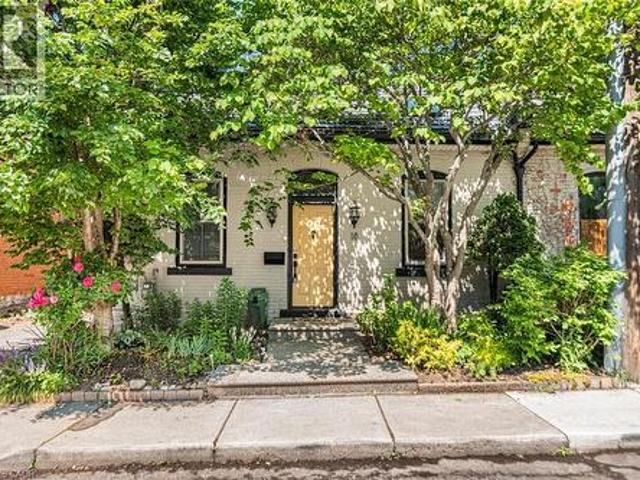 House for sale in Ancaster, Ontario